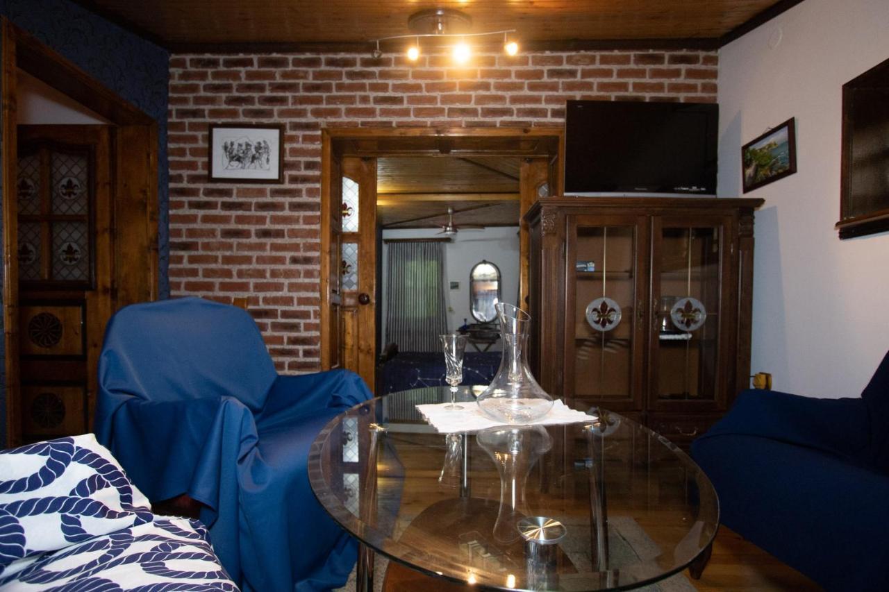 Старата Баkалия The Old Grocery, Guest Rooms บัลชิค ภายนอก รูปภาพ